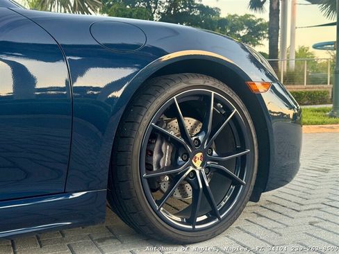 Used 2017 Porsche 718 Cayman RWD image 15