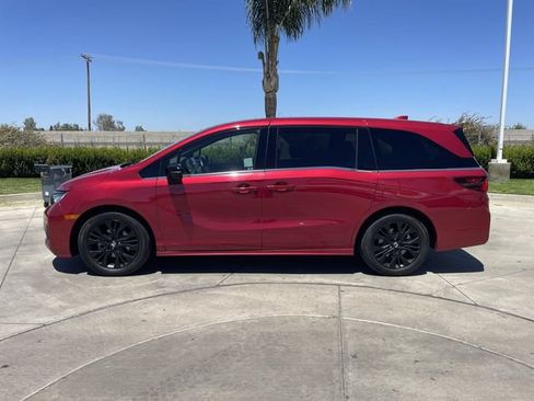Used 2025 Honda Odyssey Sport-L image 5