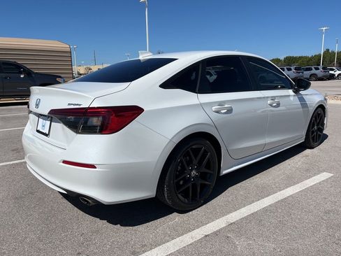 Used 2022 Honda Civic Sport image 4