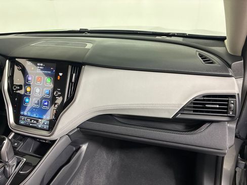 Used 2025 Subaru Outback Premium image 33