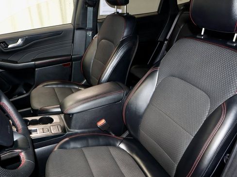 Certified 2023 Ford Escape ST-Line image 25