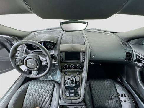 Used 2017 Jaguar F-TYPE SVR image 28