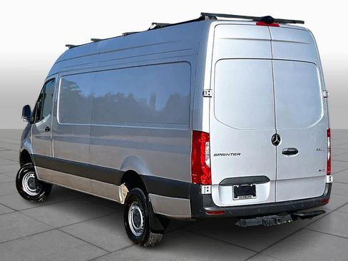 Used 2024 Mercedes-Benz Sprinter 2500 image 10