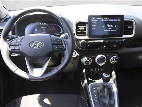 New 2026 Hyundai Venue SEL FWD image 24