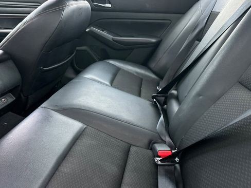 Used 2021 Nissan Altima 2.5 SR image 5