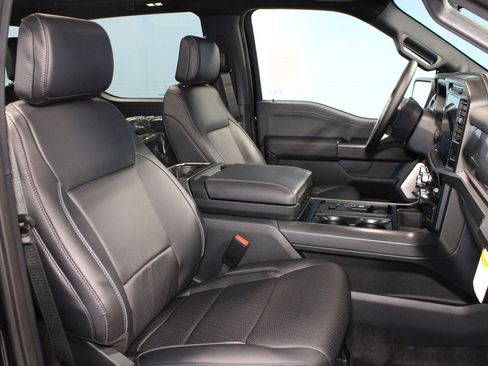 New 2025 Ford F150 Lariat w/ Equipment Group 502A High image 24