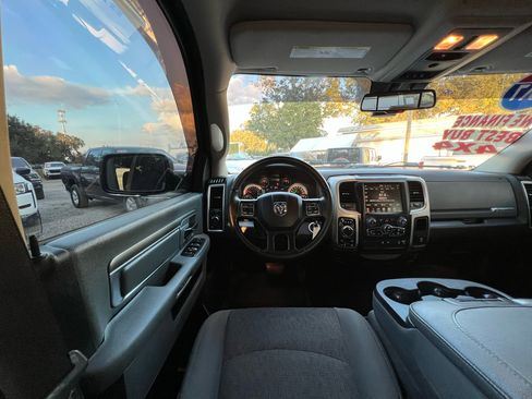 Used 2017 RAM 1500 Big Horn image 22