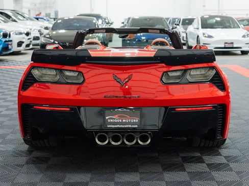Used 2016 Chevrolet Corvette Z06 w/ 3LZ Preferred Equipment Group RWD image 5