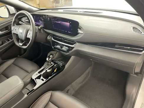 Used 2025 Buick Envista Avenir image 28