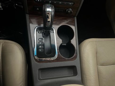 Used 2009 Ford Taurus SEL FWD image 64