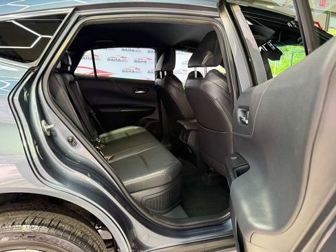 Used 2023 Toyota Venza XLE AWD/4WD image 61