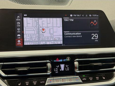 Used 2020 BMW 330i Sedan w/ Premium Package RWD image 9