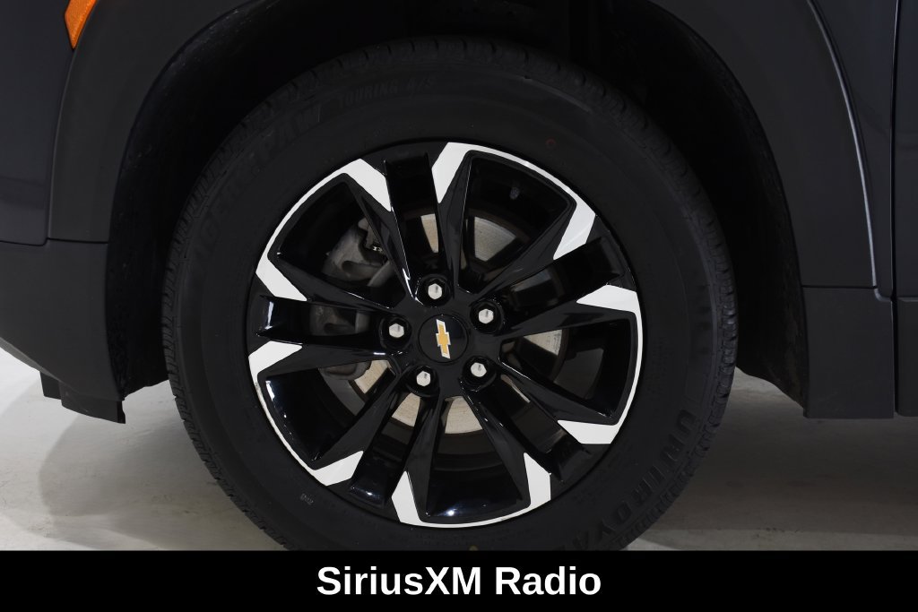 Used 2021 Chevrolet TrailBlazer LT w/ Premium Seating Package FWD image 9
