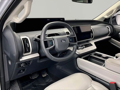 Certified 2025 Ford Expedition Max Active AWD/4WD image 14