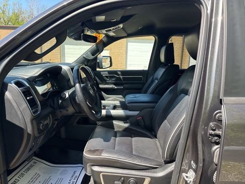 Used 2023 RAM 1500 Laramie AWD/4WD image 10