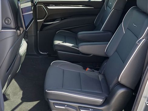 New 2026 Cadillac Escalade ESV Sport w/ Touring Package AWD/4WD image 19
