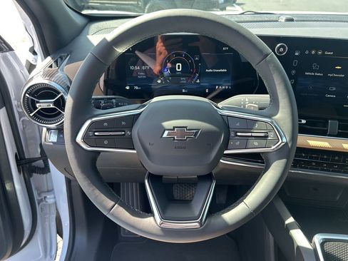 New 2026 Chevrolet Equinox ACTIV FWD image 24