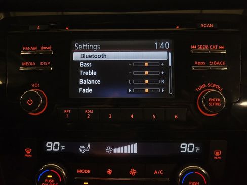 Used 2016 Nissan Rogue SV image 25