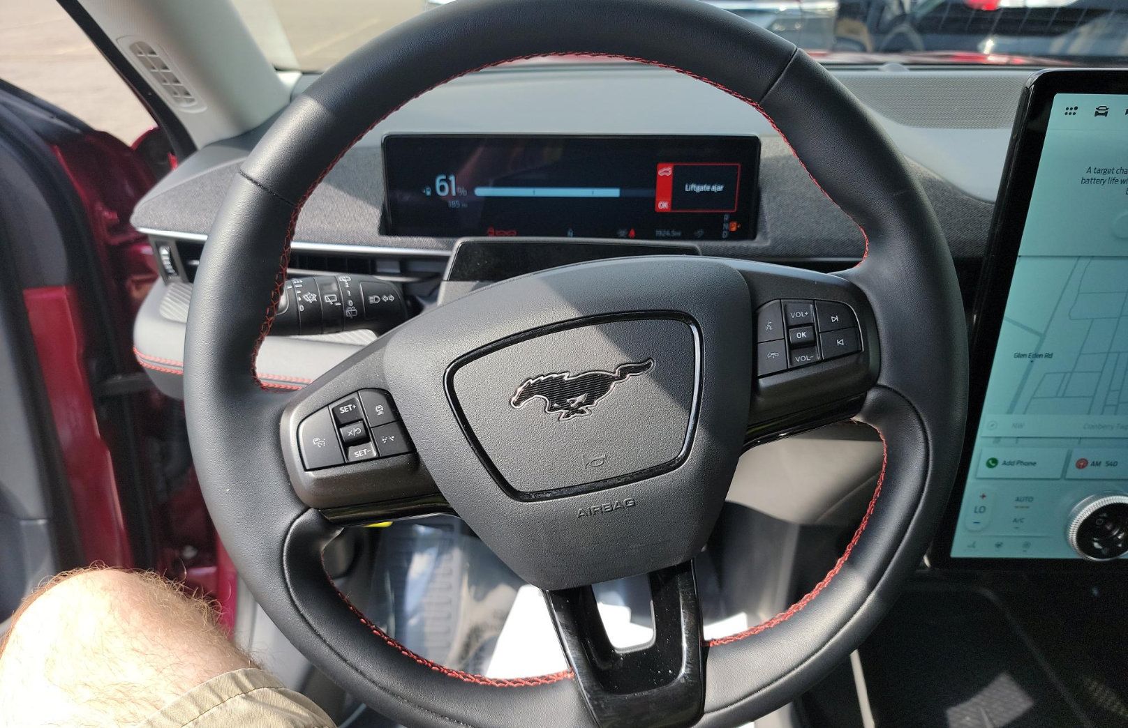 Used 2025 Ford Mustang Mach-E Premium w/ Sport Appearance Package AWD/4WD image 10