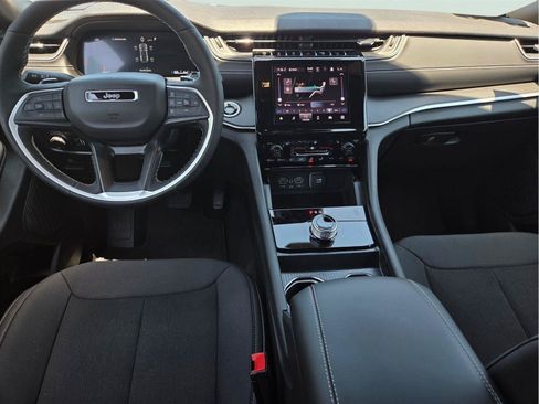 New 2026 Jeep Grand Cherokee Laredo X RWD image 5