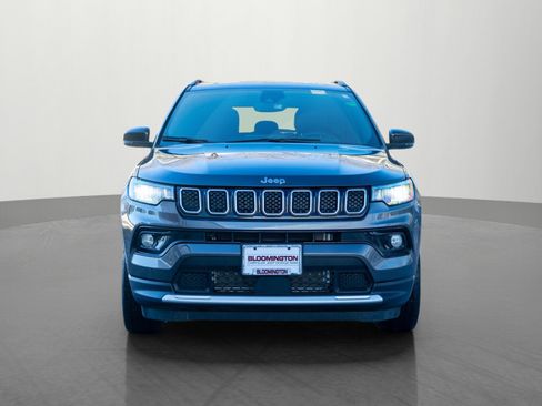 Used 2023 Jeep Compass Limited image 2