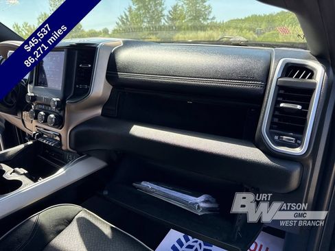 Used 2019 RAM 2500 Laramie w/ Black Appearance Package AWD/4WD image 48