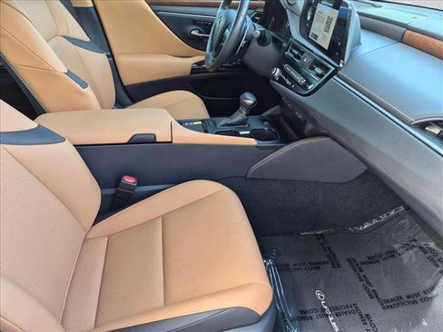 Certified 2025 Lexus ES 350 w/ Premium Package FWD image 20
