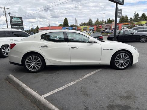 Used 2015 Maserati Ghibli S Q4 AWD/4WD image 9