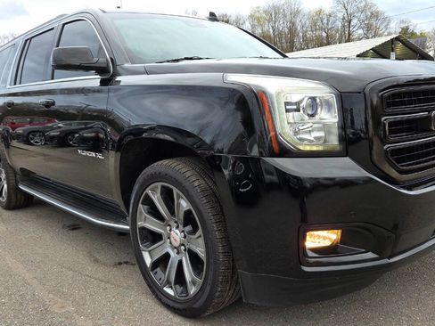 Used 2016 GMC Yukon XL SLT w/ Open Road Package AWD/4WD image 18