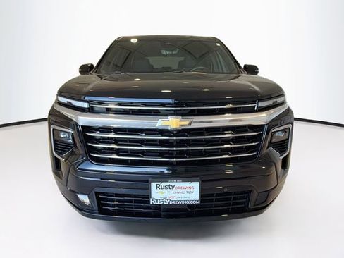 Used 2026 Chevrolet Traverse High Country w/ LPO, Floor Liner Package AWD/4WD image 2