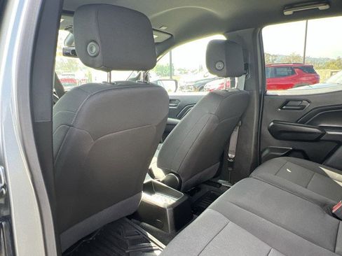 Used 2024 Chevrolet Colorado W/T image 20