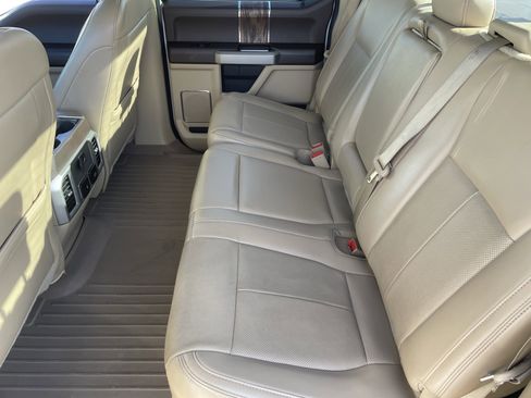 Used 2020 Ford F150 Lariat w/ Trailer Tow Package image 16