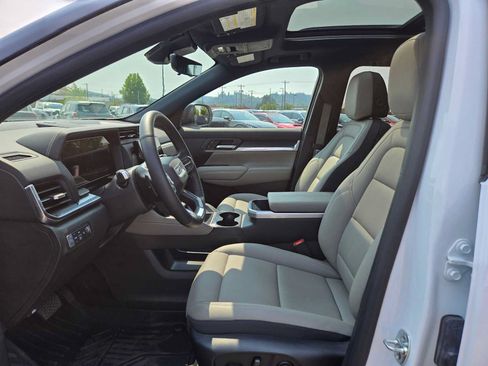 Used 2026 GMC Terrain Elevation w/ Elevation Premium Package AWD/4WD image 22