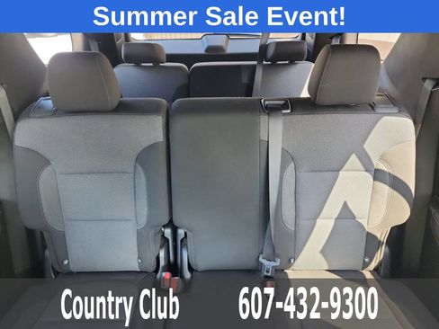 Used 2023 Chevrolet Traverse LT AWD/4WD image 23