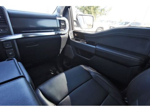 Used 2022 Ford F150 Lariat w/ Equipment Group 501A Mid AWD/4WD image 13