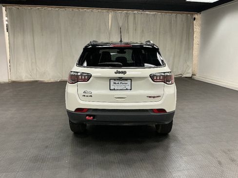 Used 2019 Jeep Compass Trailhawk w/ Cold Weather Group AWD/4WD image 5