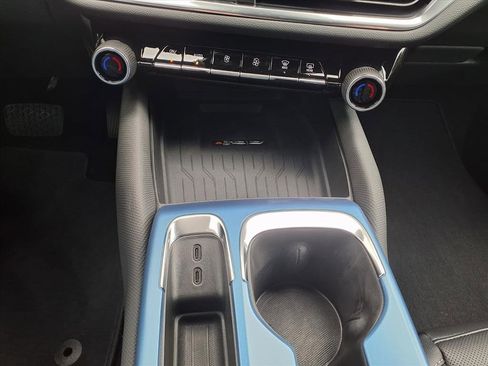 New 2026 Chevrolet Equinox EV LT image 15