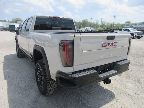 New 2026 GMC Sierra 2500 AT4X AWD/4WD image 9