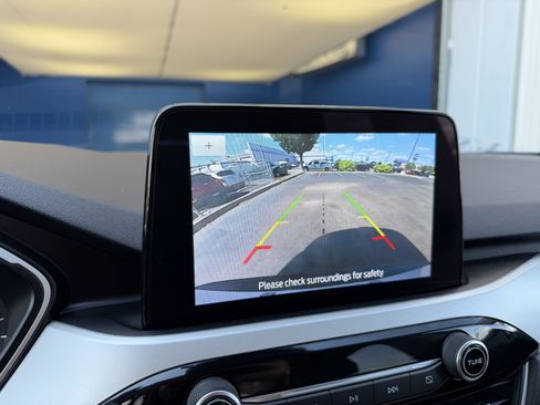 Used 2020 Ford Escape SE FWD image 21