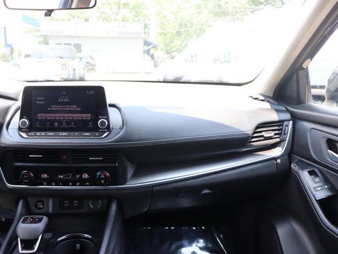 Used 2026 Nissan Rogue SV AWD/4WD image 18