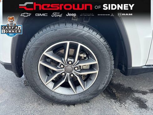 Used 2020 Jeep Grand Cherokee Limited AWD/4WD image 9