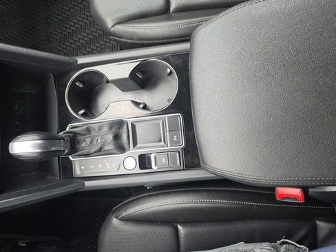 Used 2018 Volkswagen Atlas SEL FWD image 15