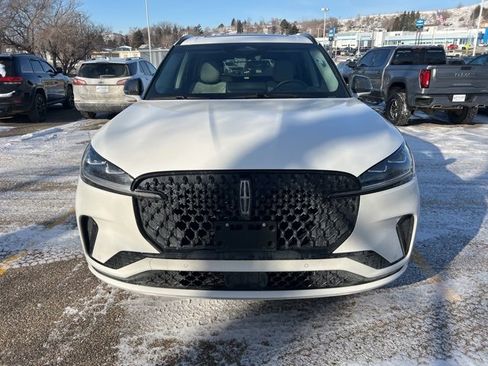 Used 2025 Lincoln Aviator Reserve w/ Equipment Group 201A image 2