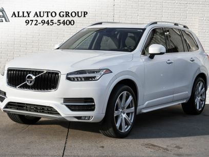 Used 2017 Volvo XC90 T6 Momentum w/ Vision Package