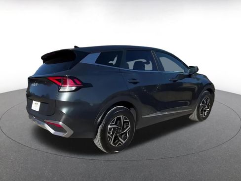 Used 2025 Kia Sportage LX image 14