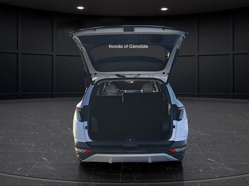 Used 2024 Hyundai Tucson Limited image 16