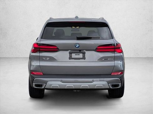 Used 2026 BMW X5 xDrive50e AWD/4WD image 8