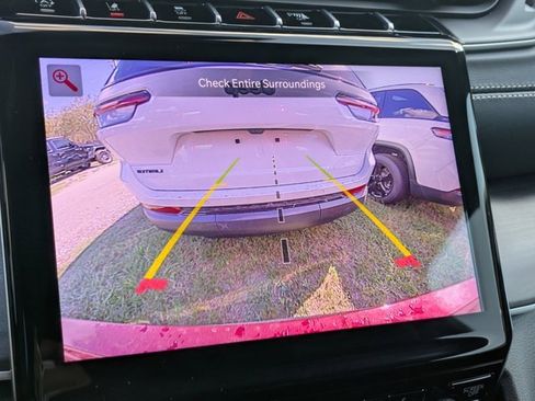 New 2025 Jeep Grand Cherokee L Limited w/ Black Appearance Package image 18