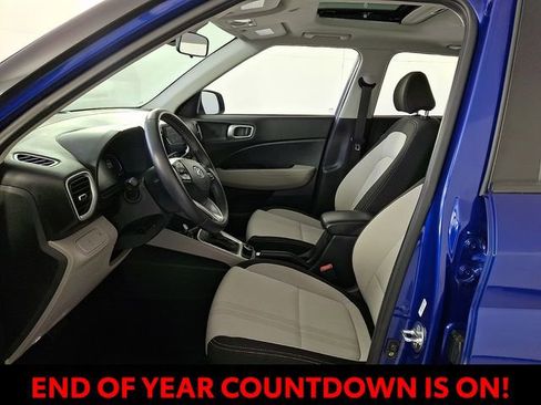 Certified 2024 Hyundai Venue SEL image 15