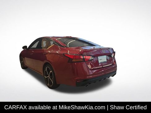 Used 2024 Nissan Altima 2.5 SR w/ SR Premium Package FWD image 4